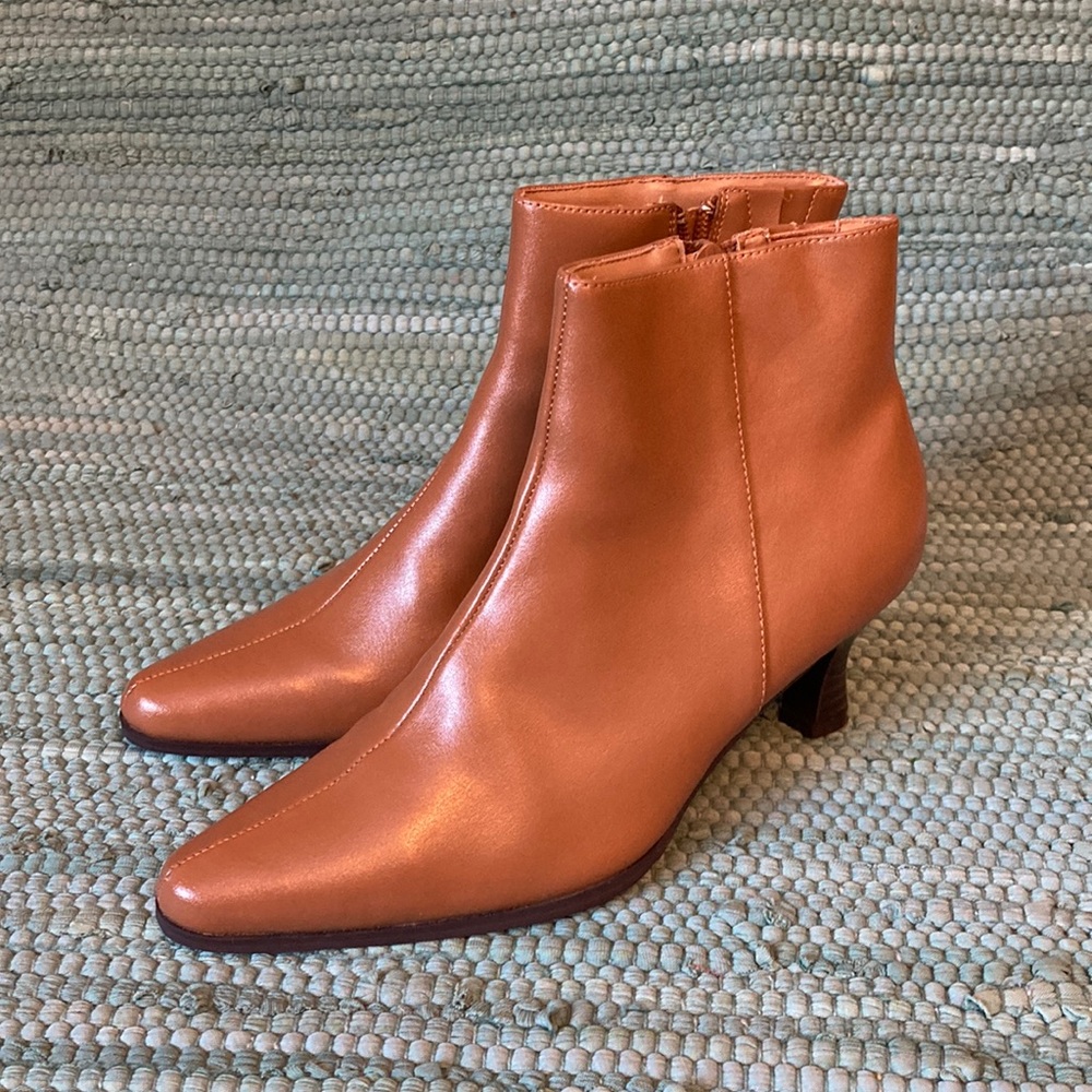 Trendy Tan Ankle Boots